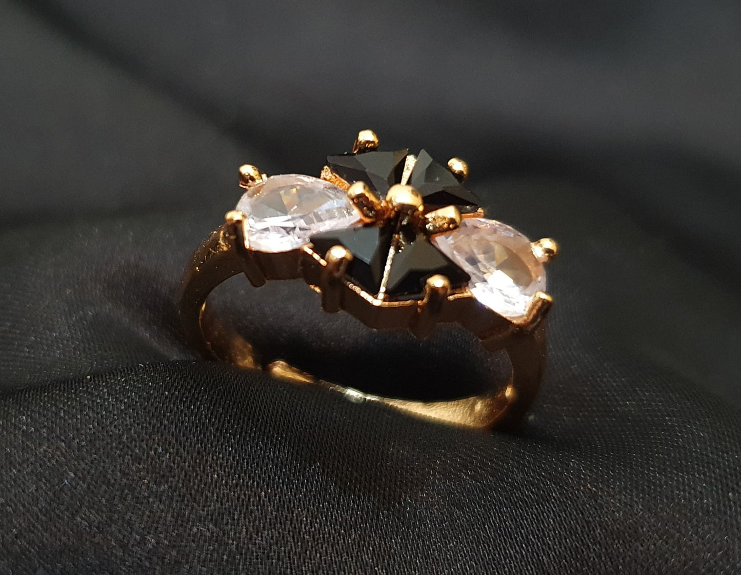 Two Tone Fancy Stone Rings - China Gold