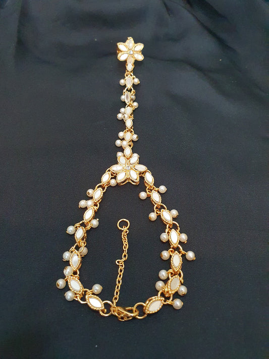 Kundan Angla ( Bracelet with Ring )